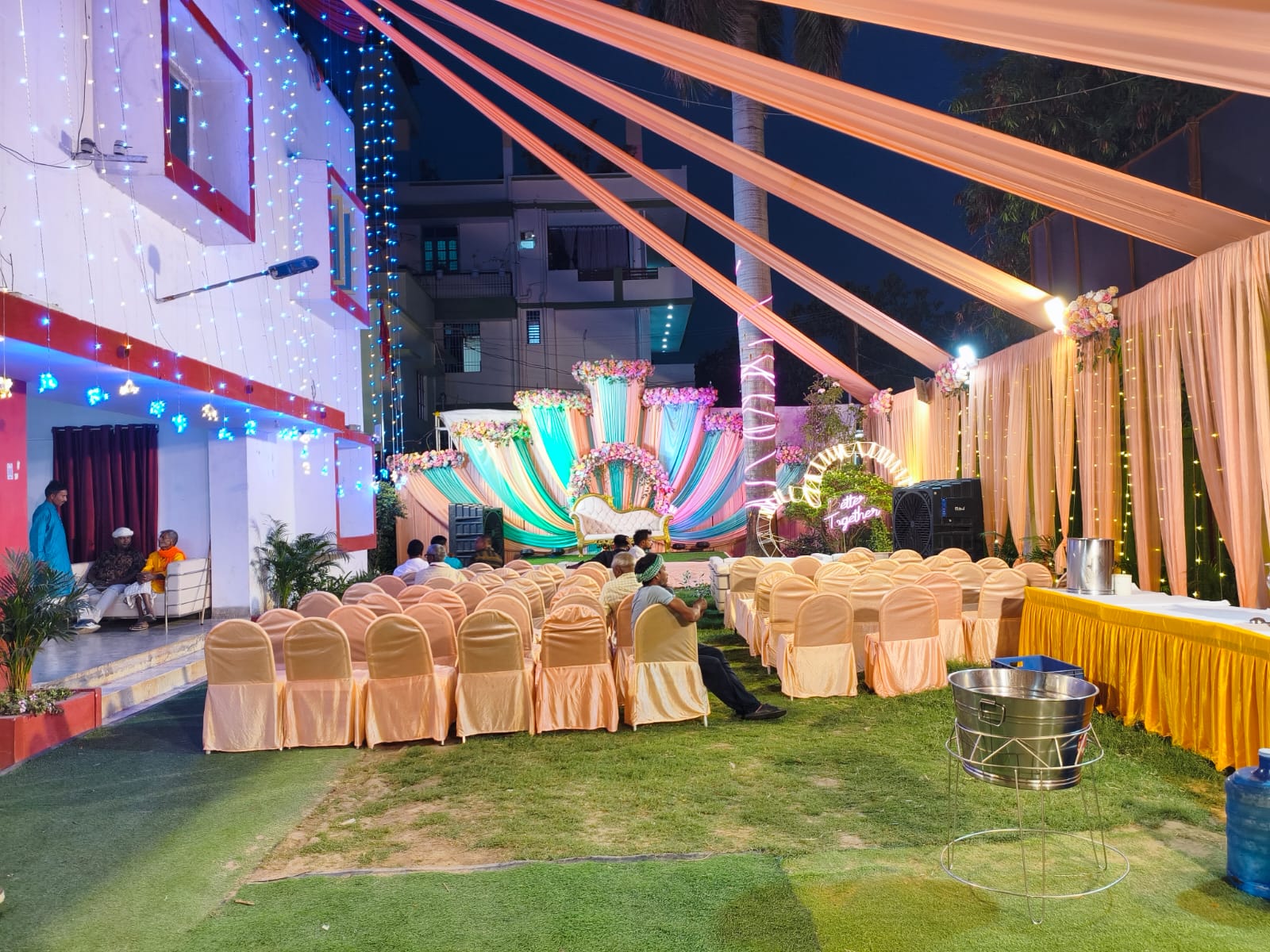 Wedding Flower Consultation: What to Ask Your Florist