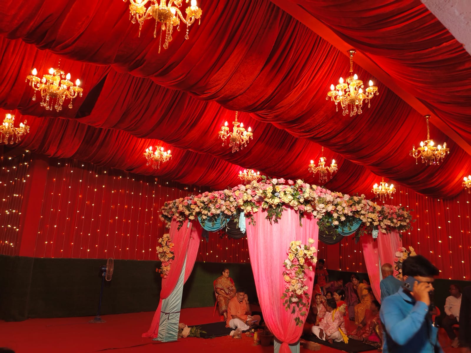 Complete Wedding Floral Guide: Bridal Bouquets to Reception Decoration